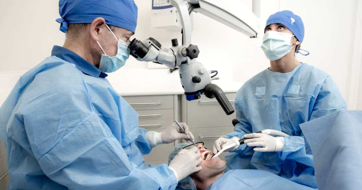 cirugía dental maxilofacial Tarragona Reus Cambrils Salou